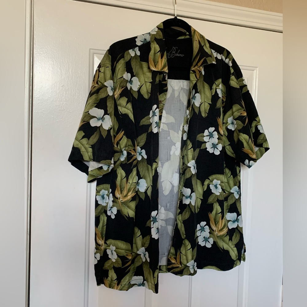 Tommy Bahama Retro Hawaiian Men’s 100% Silk Shirt 🌴